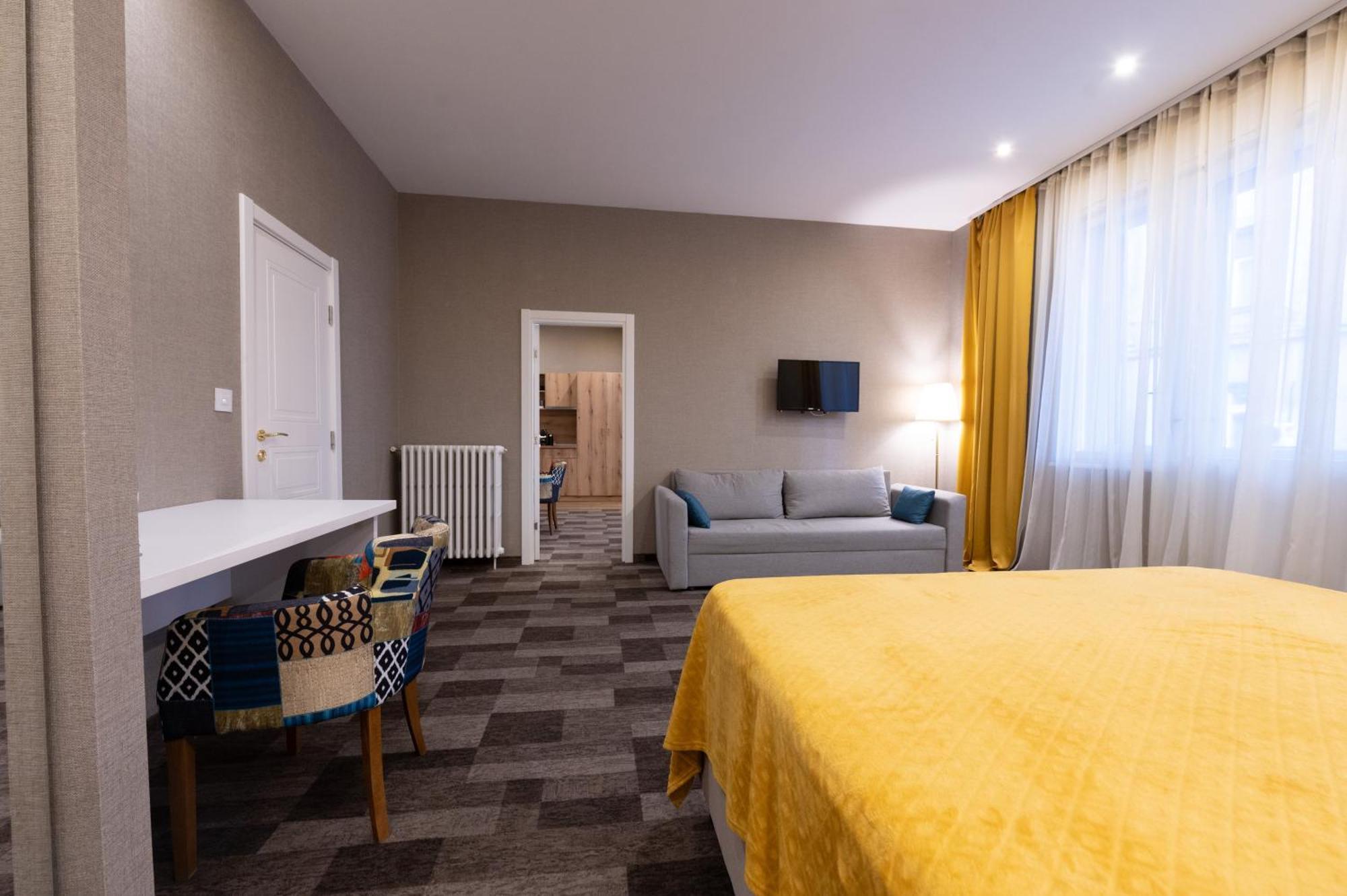 Central Belgrade Apartments Free Parking เบลเกรด ภายนอก รูปภาพ