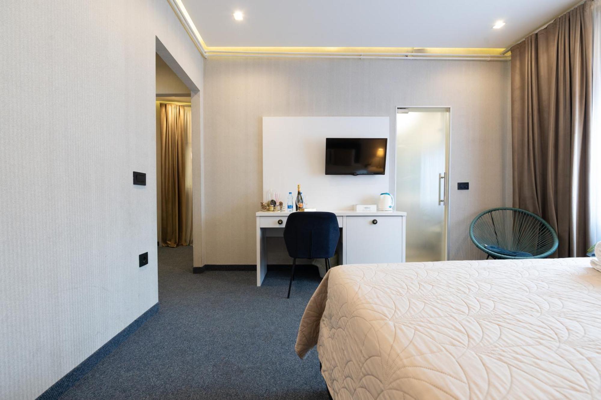 Central Belgrade Apartments Free Parking เบลเกรด ภายนอก รูปภาพ